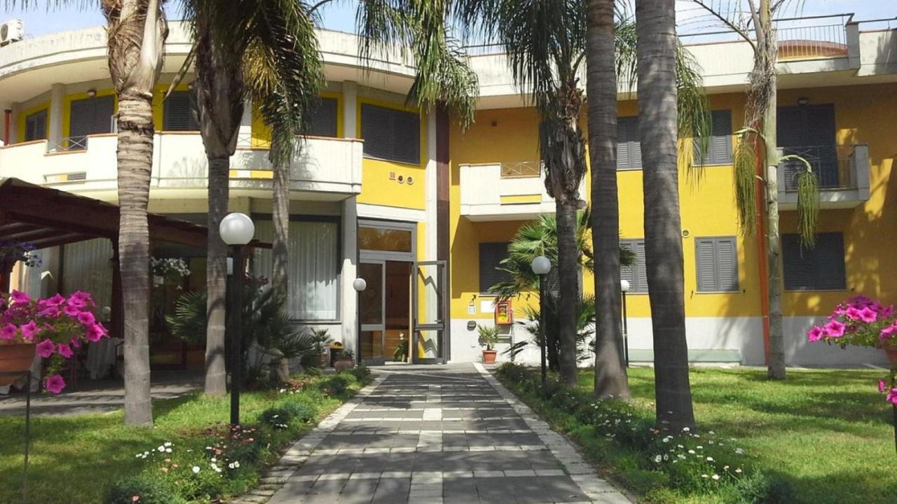 Oasi Park Hotel Mascali Eksteriør billede