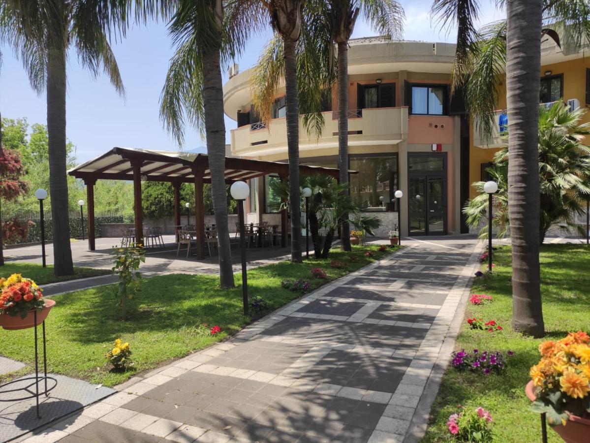 Oasi Park Hotel Mascali Eksteriør billede