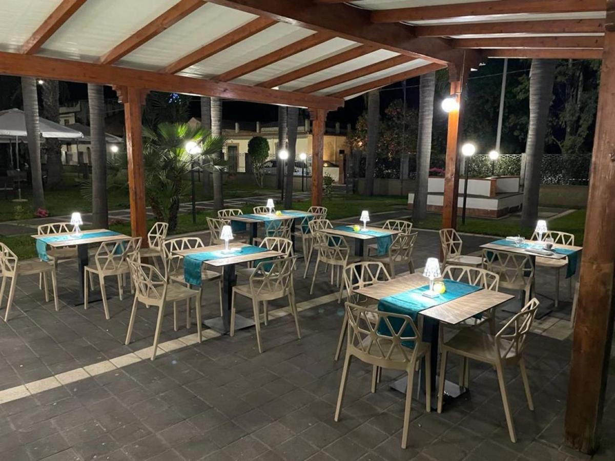 Oasi Park Hotel Mascali Eksteriør billede