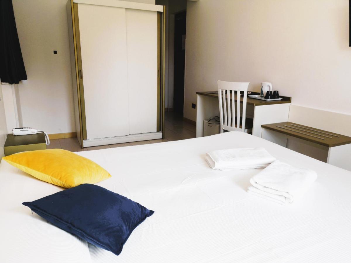 Oasi Park Hotel Mascali Eksteriør billede