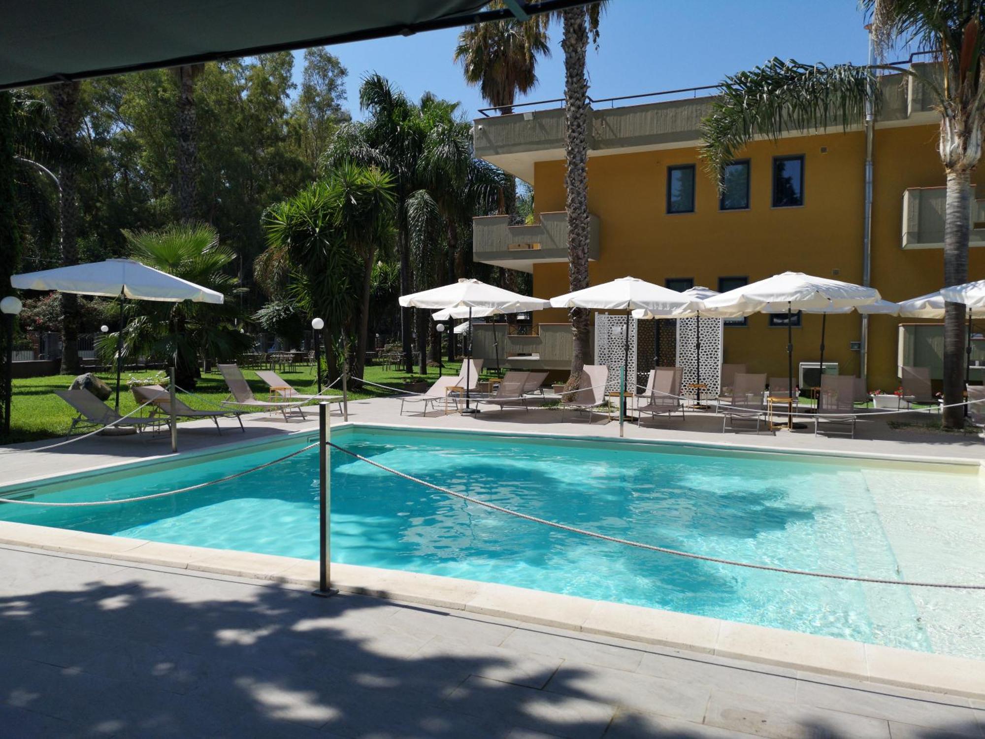 Oasi Park Hotel Mascali Eksteriør billede